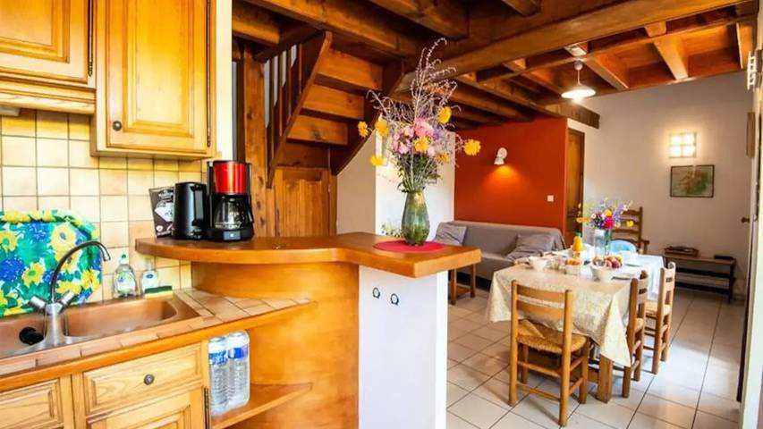 Gîte pour 6 personnes, avec balcon à Les Bondons - 2