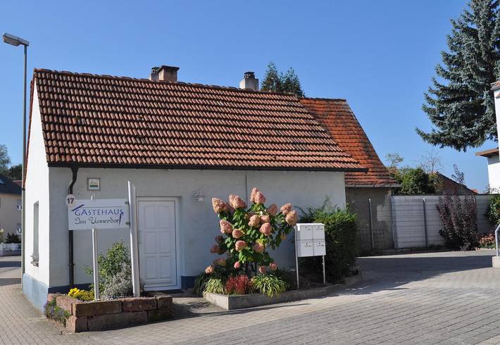 Pension, mit Terrasse in Rheinebene - 2