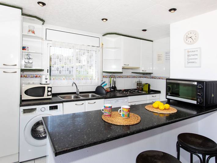 Ferienhaus für 8 Personen, mit Terrasse und Garten sowie Ausblick in Llanca - 4