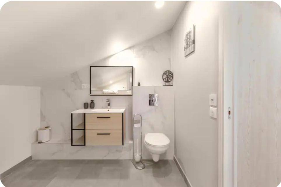 Appartement entier, Chambre Attrape rêves in Sainte-Geneviève-des-Bois, Essonne