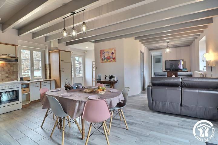 Gîte pour 4 personnes, avec jardin à Montfort-sur-Meu - 3