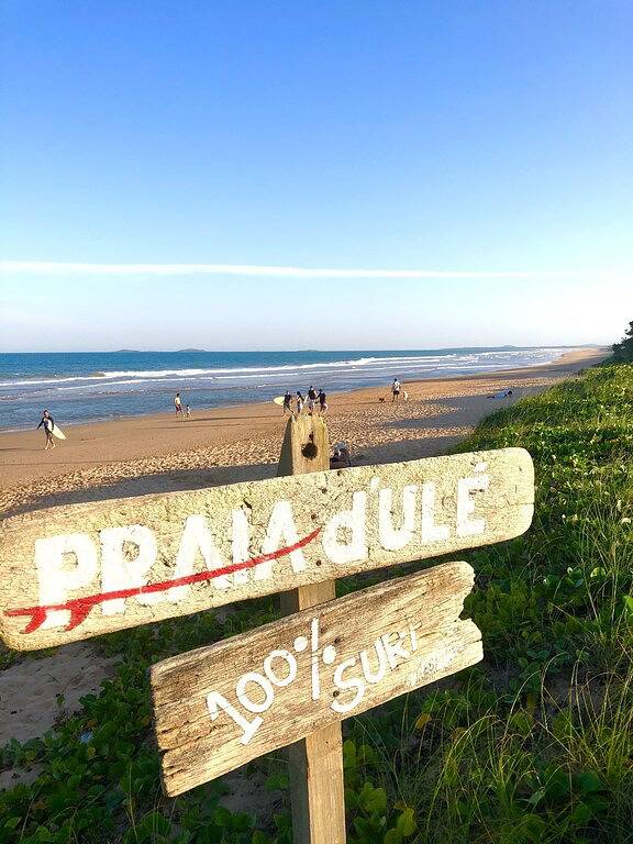 Beach House, with swimming pool, Wifi, Air, party room, outdoor kitchen in Guarapari, Região Metropolitana da Grande Vitória