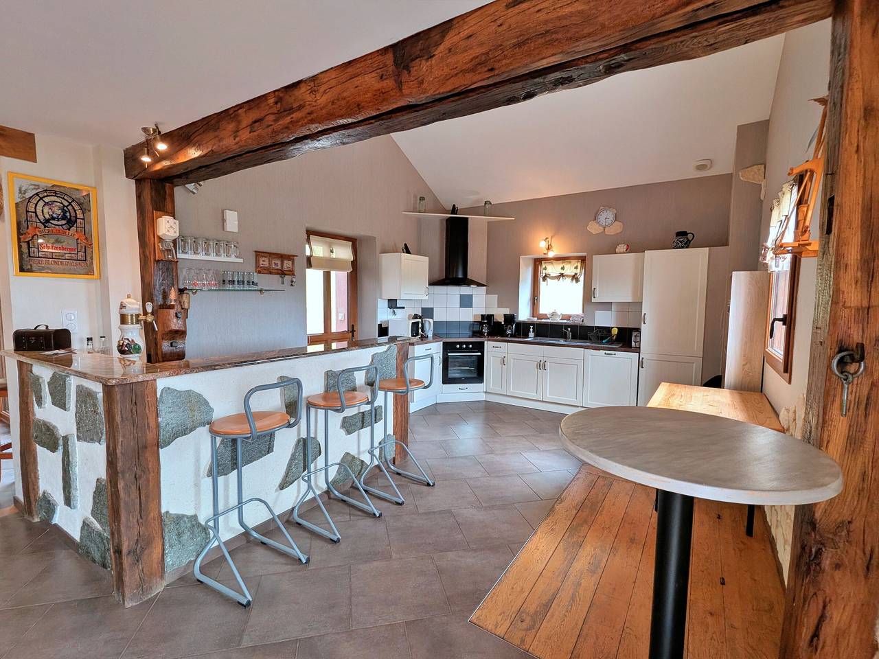 Geräumiges modernes Ferienhaus, 8 Pers, private Terrasse, Haustiere erlaubt, Wlan in Vagney, Regionaler Naturpark Belchen der Vogesen