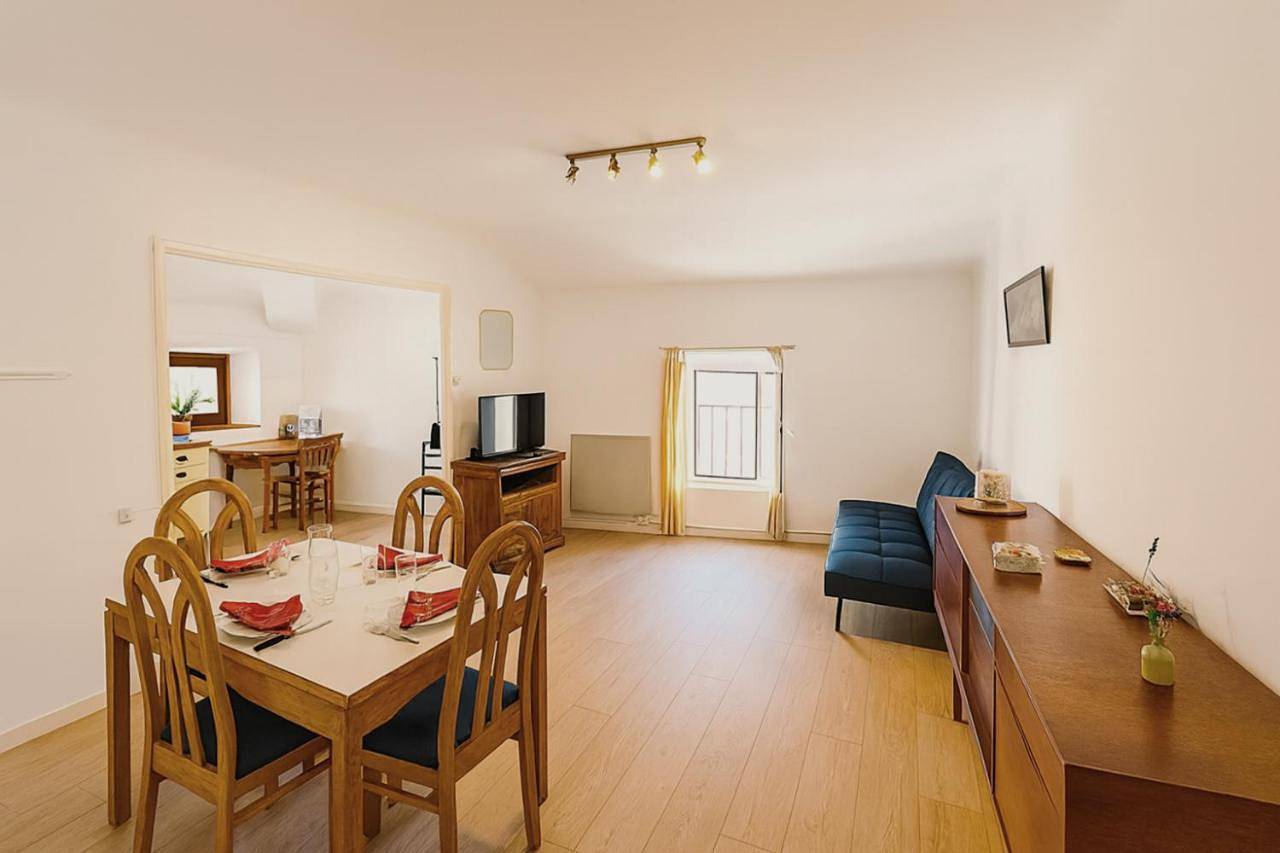 Appartement entier, Apartment in Lavelanet, Ariège