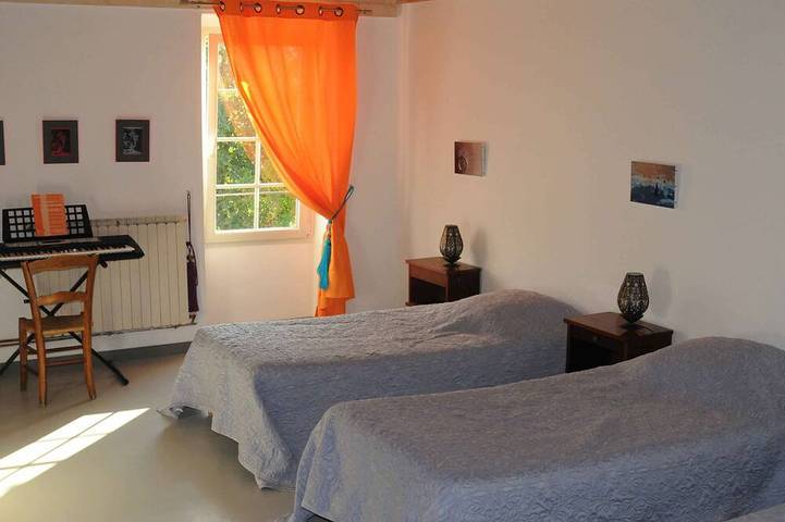 Gîte pour 8 personnes, avec jardin et terrasse à Lectoure - 3