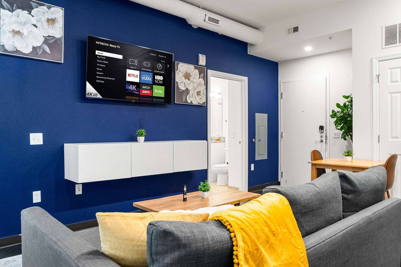 Ganze Wohnung, Cozysuites Stunning 1Br in Downtown Pitts  13 in Pittsburgh, Allegheny County