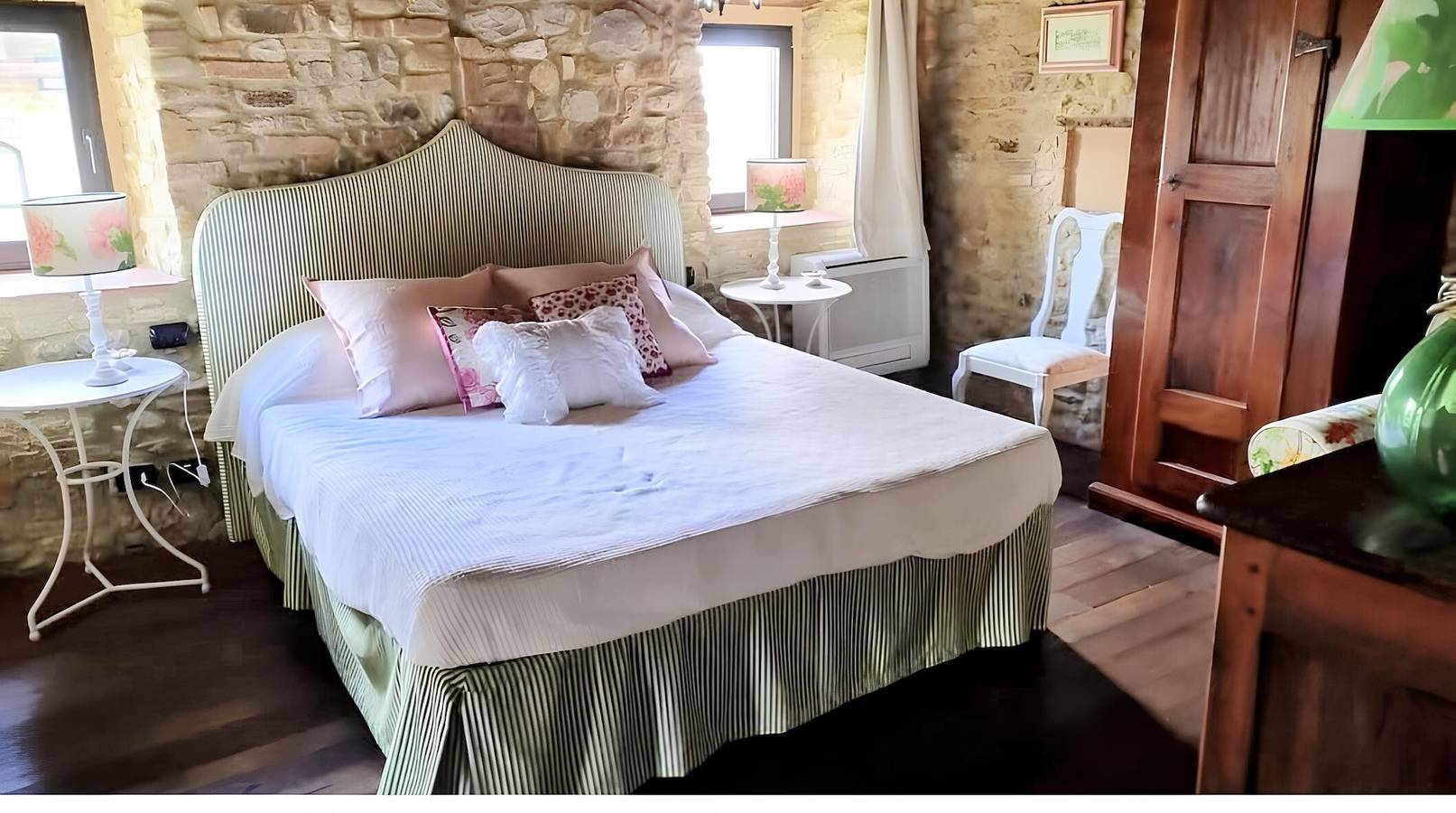 Geheel appartement, Appartement 'Mini in Chianti' met gedeeld zwembad, Wi-Fi en airconditioning in San Casciano in Val di Pesa, Chianti