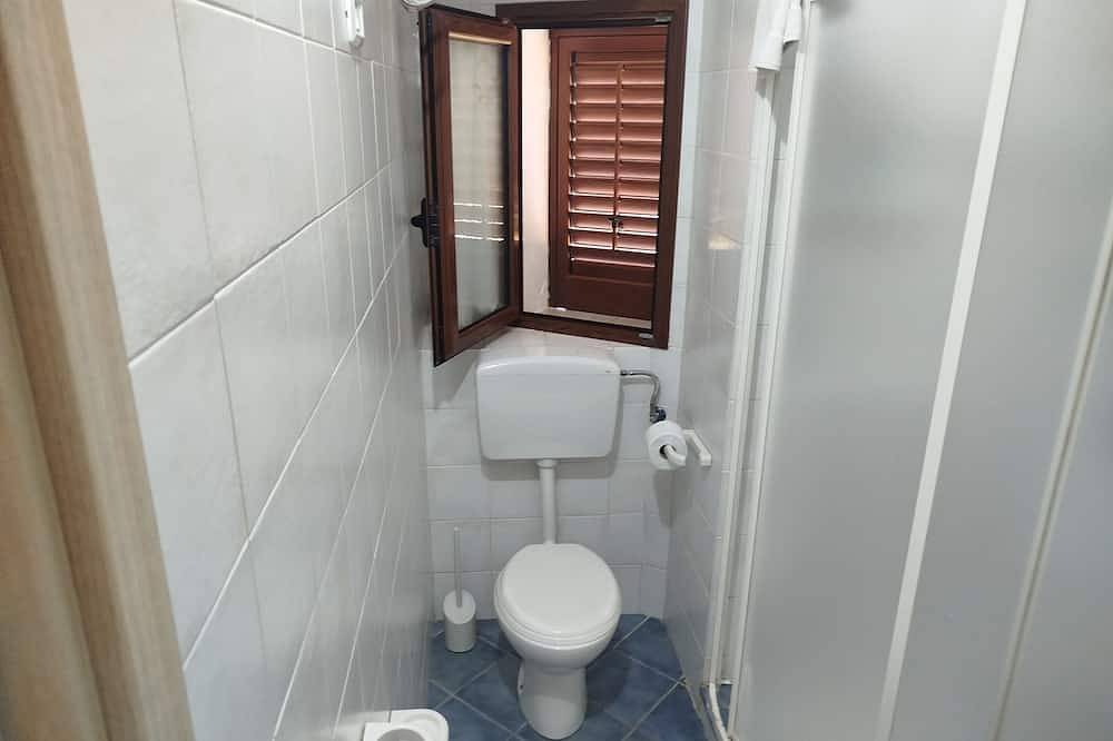Ganze Wohnung, Apartment 27 is bright and a stone's throw from the sea in Lampedusa Stadt, Pelagische Inseln