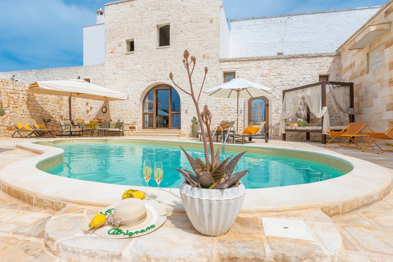 Villa "Casale Citrignano" con piscina privata in Ostuni, Salento