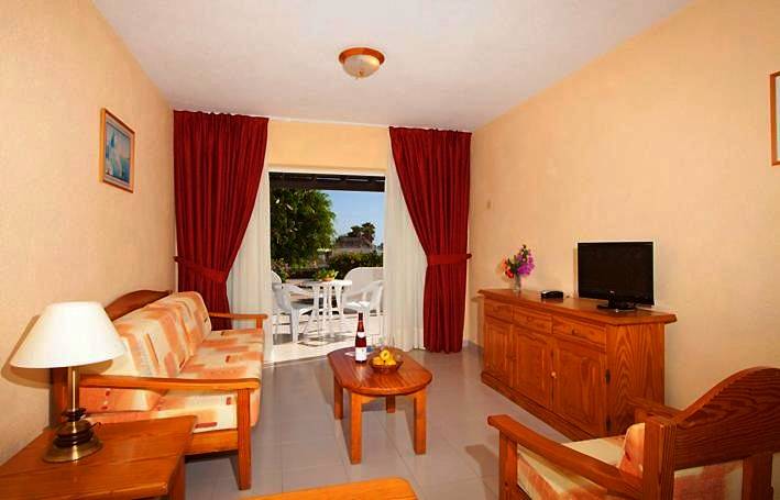 Apartamento entero, Apartamento de vacaciones para 10 personas con jardín in Playa Blanca, Yaiza