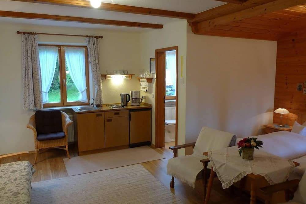 Ganze Wohnung, Appartement  Weikerstein - Haus Schmidberger in Weissbach an der Alpenstrasse, Schneizlreuth