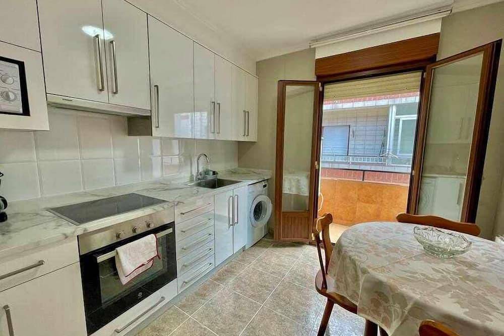 Entire apartment, Ostadar Etxea - Centrico Apartamento Reformado in Bermeo, Urdaibai Biosphere Reserve
