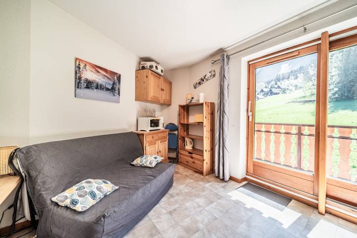 Entire apartment, “Montagne Front De Neige” Apartment with Mountain View and Balcony in Thollon-les-Mémises, Thonon-les-Bains region