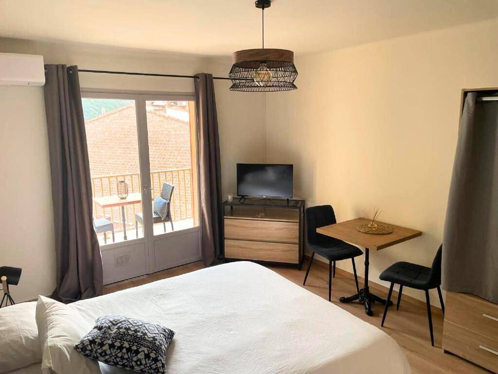 Appartement entier, Les résidences du port appartements meublés in Porto (Corse), Ota