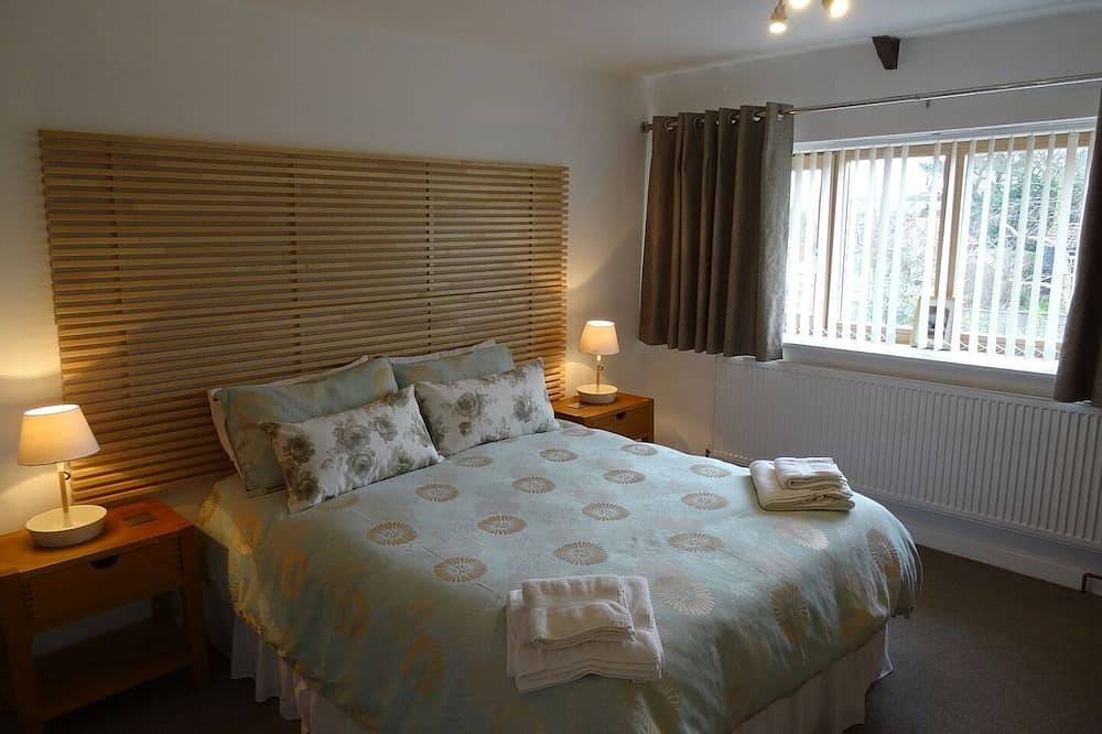Once a Cattle Barn, now Spacious Luxury Accommodation! in Holme-next-the-Sea, Norfolk Coast