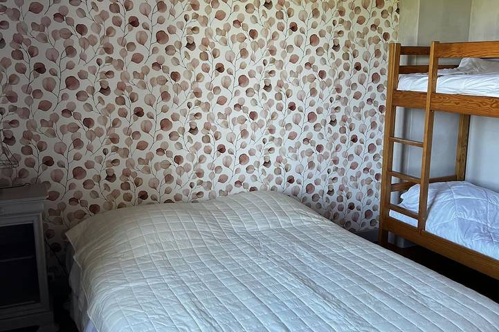 Location de vacances pour 20 personnes, avec jardin à La Réorthe - 3