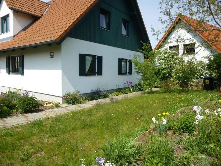 Ferienwohnung für 5 Personen, mit Garten und Ausblick in Schönfeld-Weißig - 2