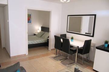 Appartement De Vacances pour 4 Personnes dans Beausoleil, Région de Nice, Photo 1