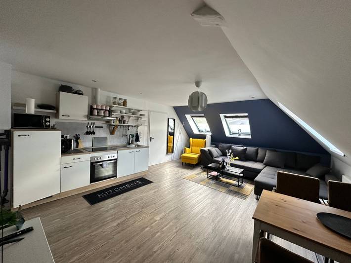 Ganze Wohnung, Cozy 55 m² top floor apartment – ideal for holidays & work in Glückstadt, Kreis Steinburg