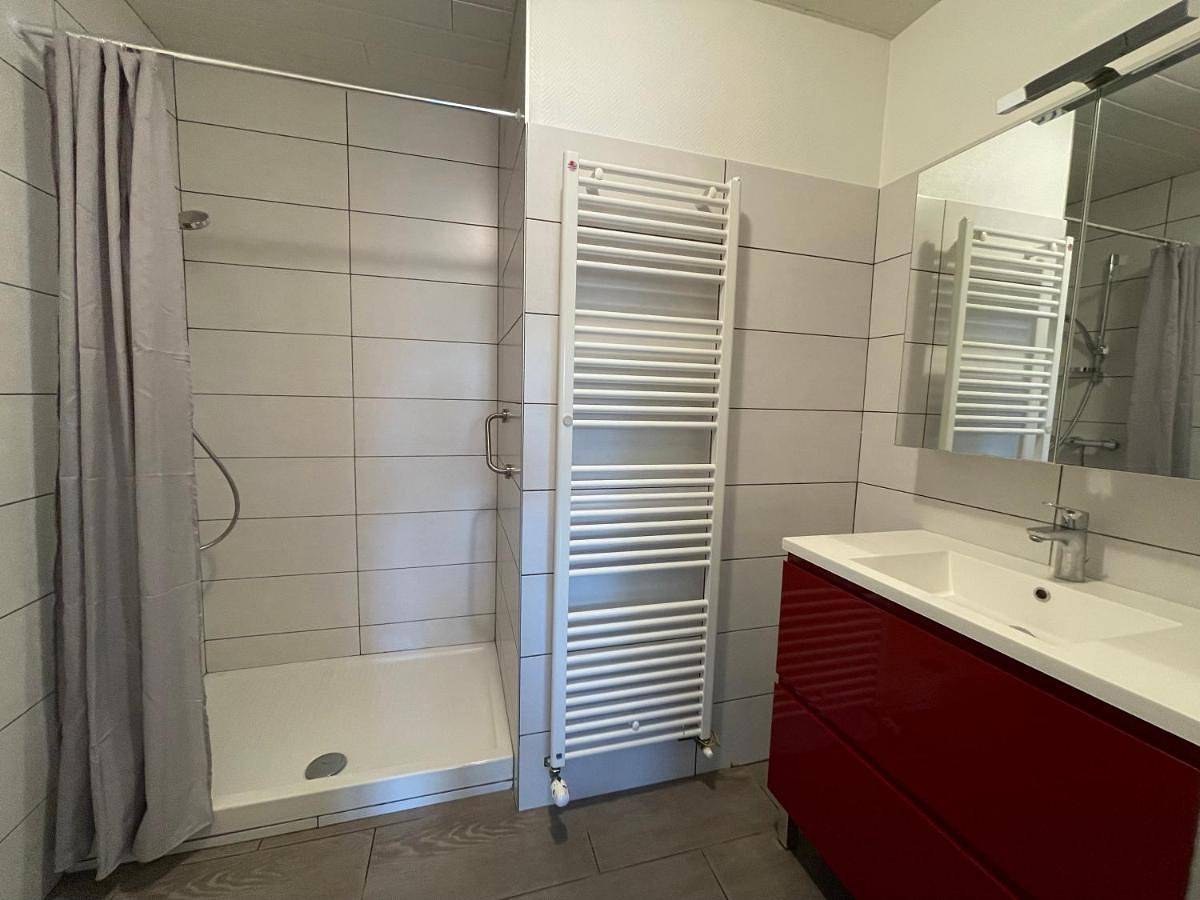One-Bedroom House in Boisset-lès-Montrond, Montbrison