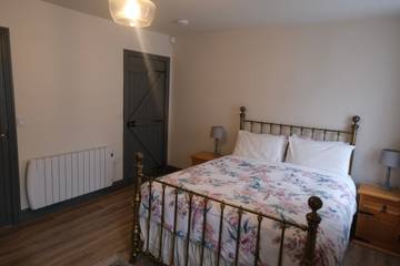 Log Cabin for 4 People in Fermoy, County Cork, Photo 2