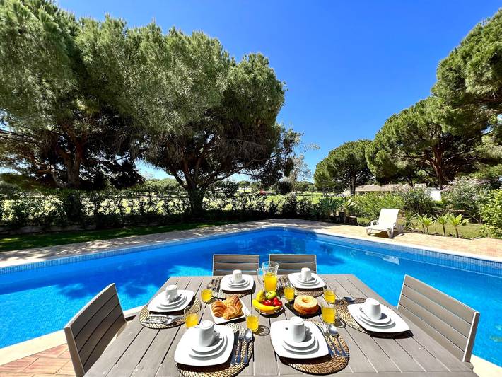 Villa für 8 Personen, mit Terrasse und Garten - 1