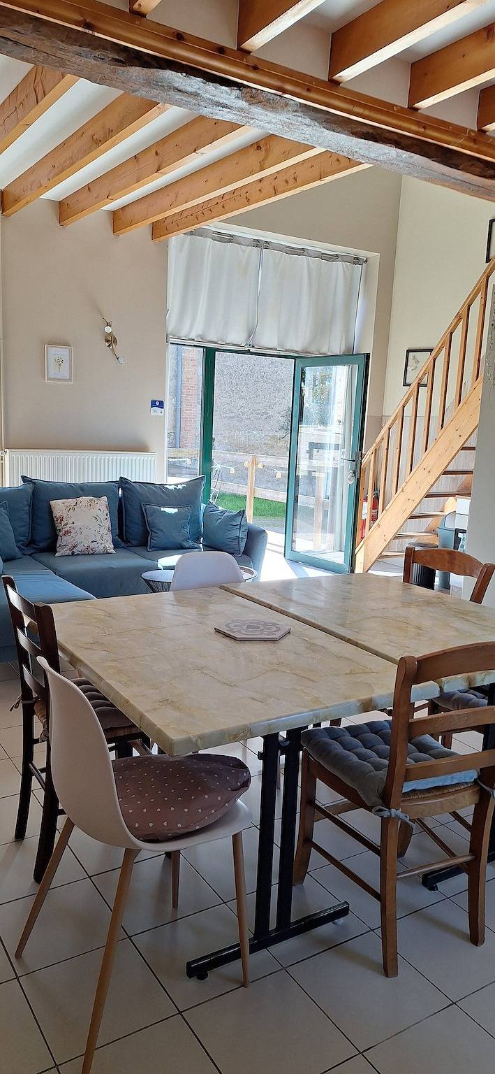 Casa vacacional 'La Maisonnette Du Meslay' con terraza privada, jardín compartido y Wi-Fi in Fyé, Sarthe