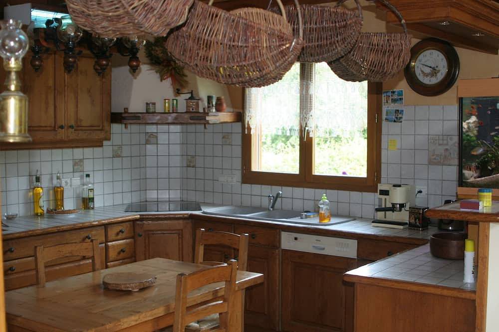 Chambre d'hôte 2 personnes \"B&B\" dans jolie maison savoyarde in Mercury, Région d'Albertville