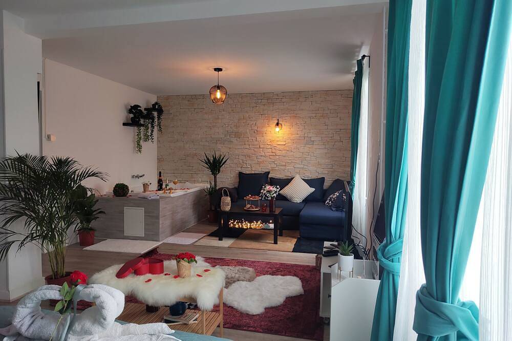 Entire apartment, Maison Cocon Romantique in Mulhouse, Mulhouse region