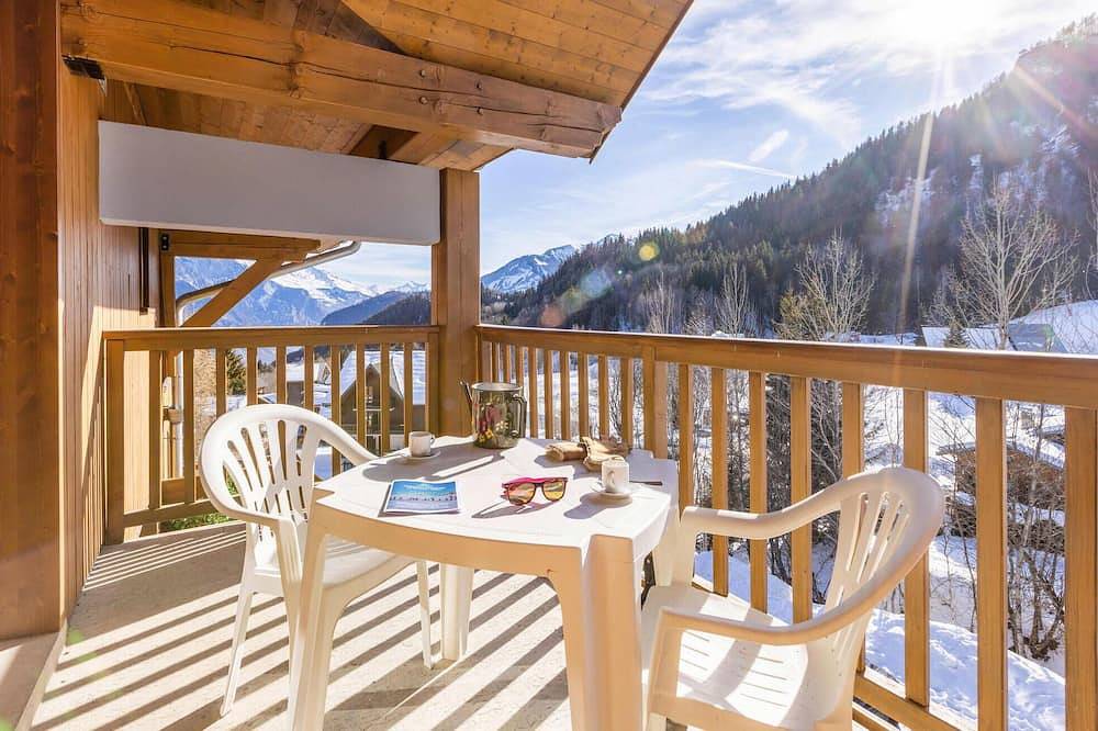 Entire apartment, Awesome apartment in Saint-Pancrace in Saint-Pancrace, Saint-Jean-de-Maurienne region