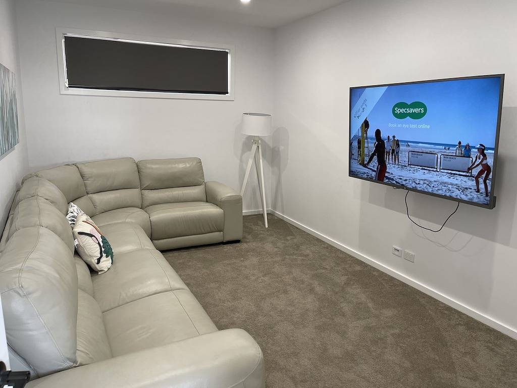 5 B/R Luxury Beach House - Fairy Meadow in Illawarra, Wollongong City Council