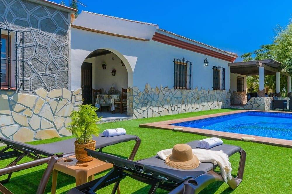 Casa vacanza a Cómpeta a partire da 139€ a notte