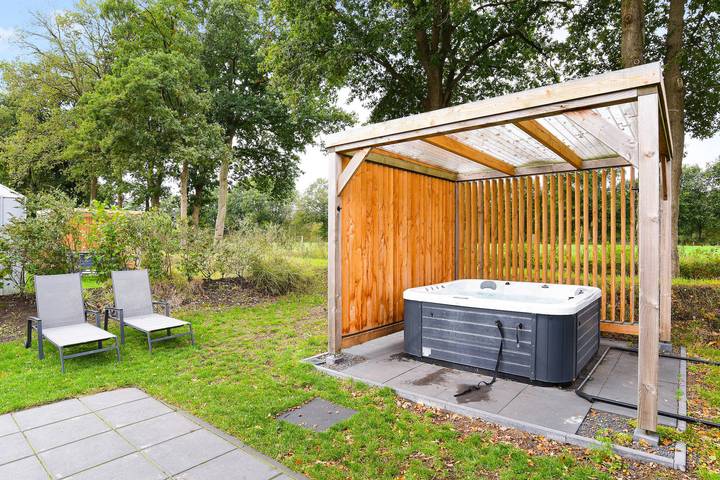 Bungalow voor 4 personen, with terras and sauna as well as balkon/terras in Utrechtse Heuvelrug