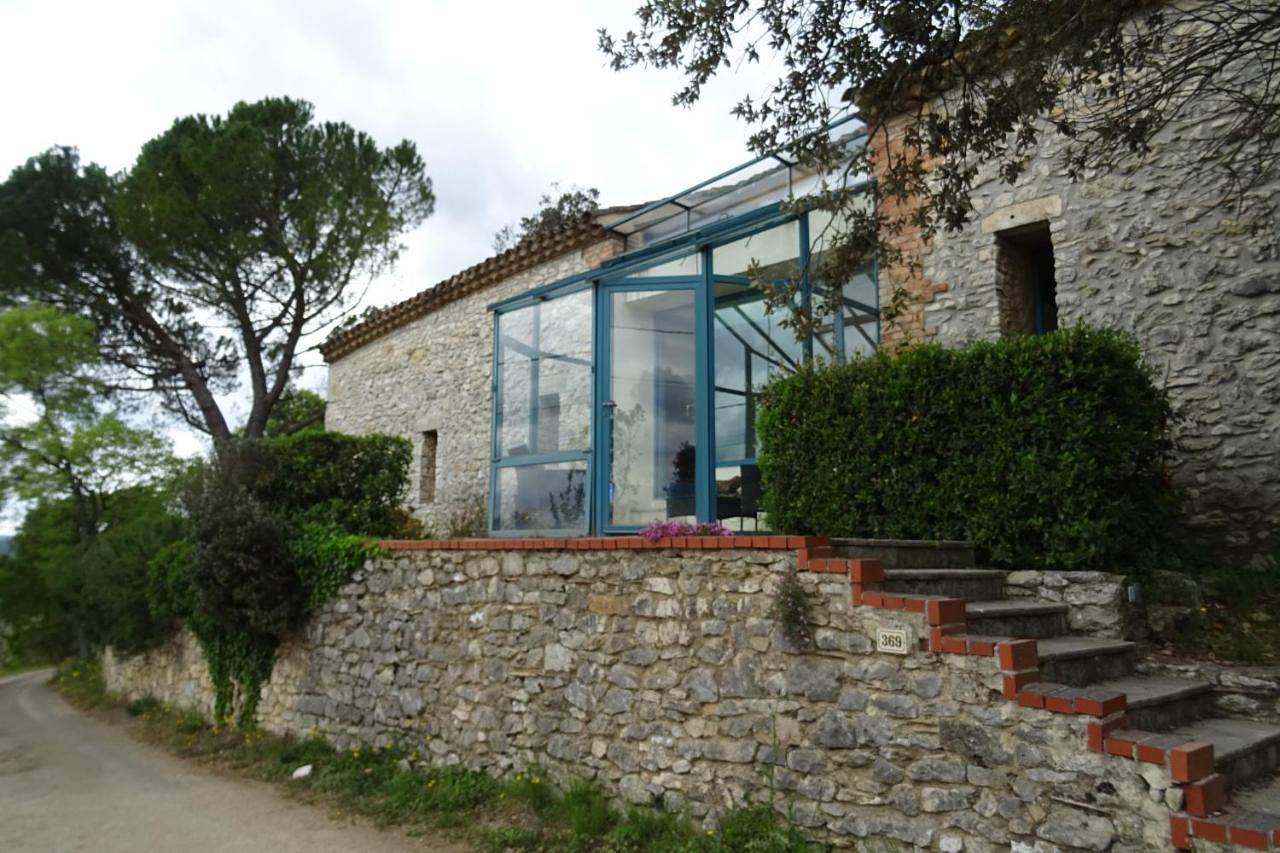 Mas en pierres sèches avec piscine in Lussan, Nimes und Umgebung