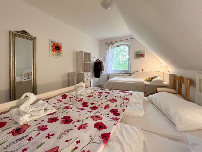 Ferienhaus für 9 Personen, mit Ausblick und Garten in Sassnitz - 4