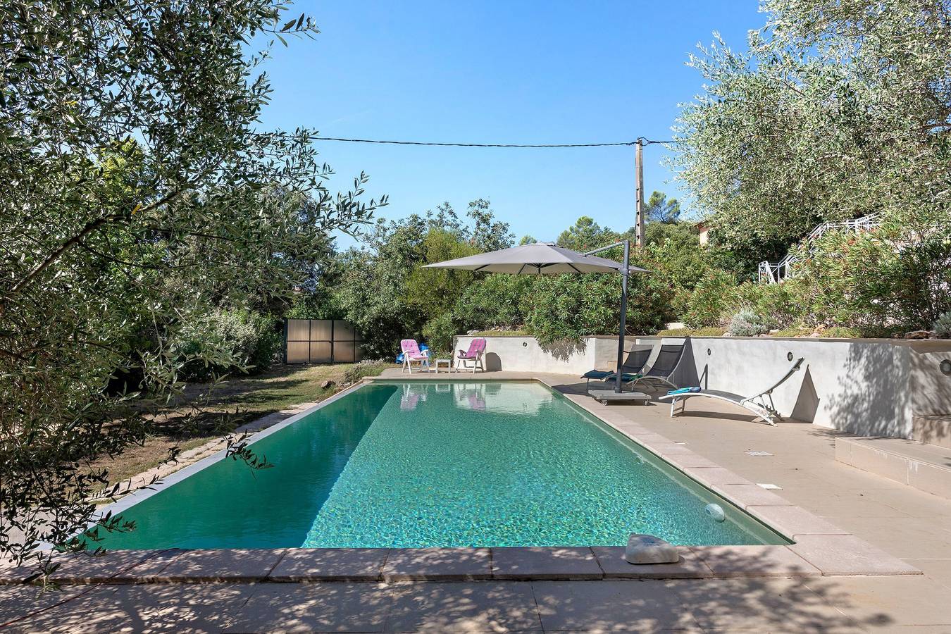 Casa vacanze 'Les Loriots' con piscina privata, Wi-Fi e aria condizionata in Flassans-sur-Issole, Brignoles e dintorni