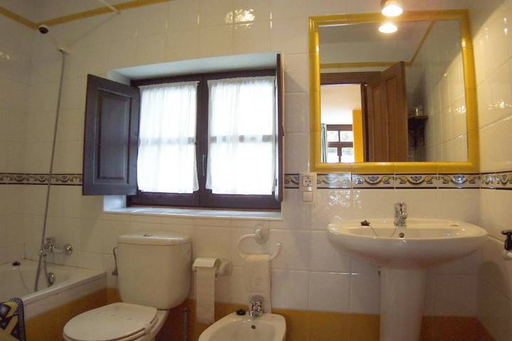 Casa rural para 2 personas, con vistas y terraza en Parque Natural de Somiedo - 4