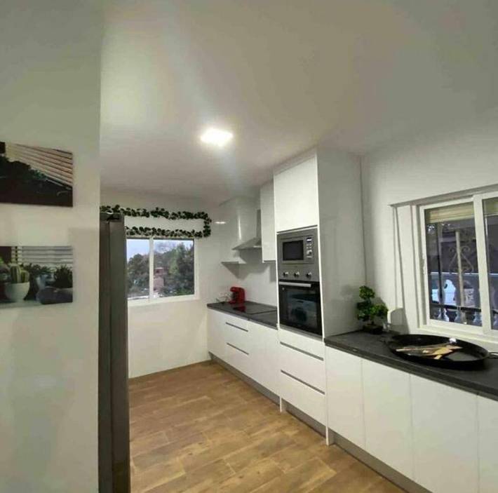 Casa rural para 20 personas, con Balcón y Terraza además de Jardín y Piscina en Alcabón - 2