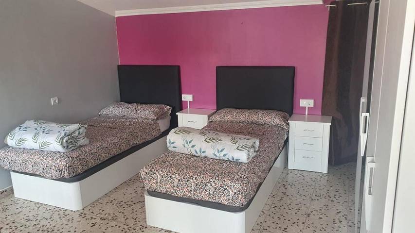 Gîte pour 8 personnes, avec Balcon ainsi que Terrasse et Vue à Terrassa - 4