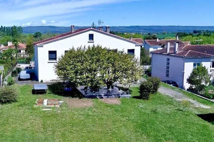 Location de vacances pour 6 personnes, avec jardin à Castelnaudary