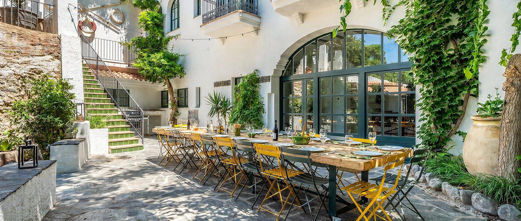 Apartamento entero, Apartamento de vacaciones para 20 personas con terraza in Platja des Poal (Cadaques), Cadaqués