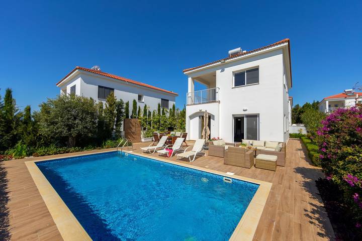 Villa pour 6 personnes, avec jardin et balcon à Ayia Napa - 4