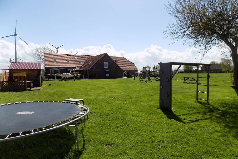 Ganze Wohnung, Kinderfreundliche Ferienwohnung in ländlicher Alleinlage, Wlan in Friederikensiel, Wangerland