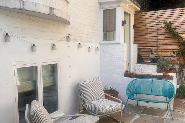 Gîte pour 3 personnes, avec Terrasse et Jardin