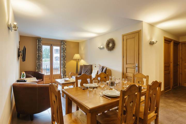 Gîte pour 5 personnes, avec piscine ainsi que balcon et sauna à Vallorcine - 3