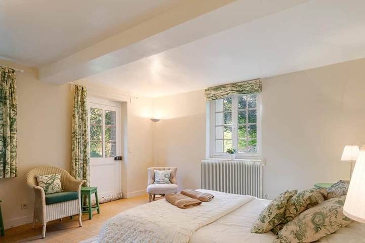 Location de vacances pour 12 personnes, avec jardin à Gueures - 2