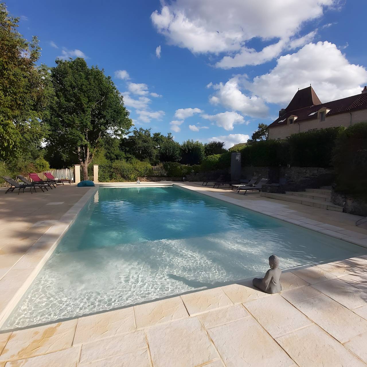 Gîte « Les Tuquettes » avec piscine et jacuzzi partagés. in Montcabrier, Lot