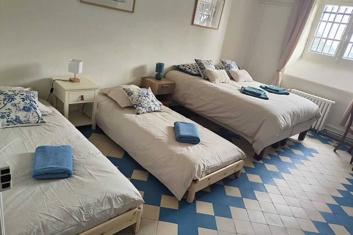 Location de vacances pour 15 personnes, avec jardin, animaux acceptés à Paimpont - 2