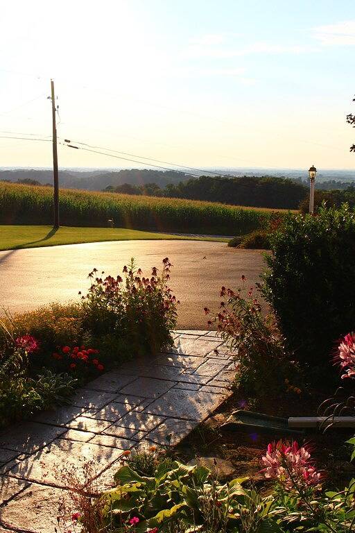 Vacation rental for 12 people, with yard in Lancaster County