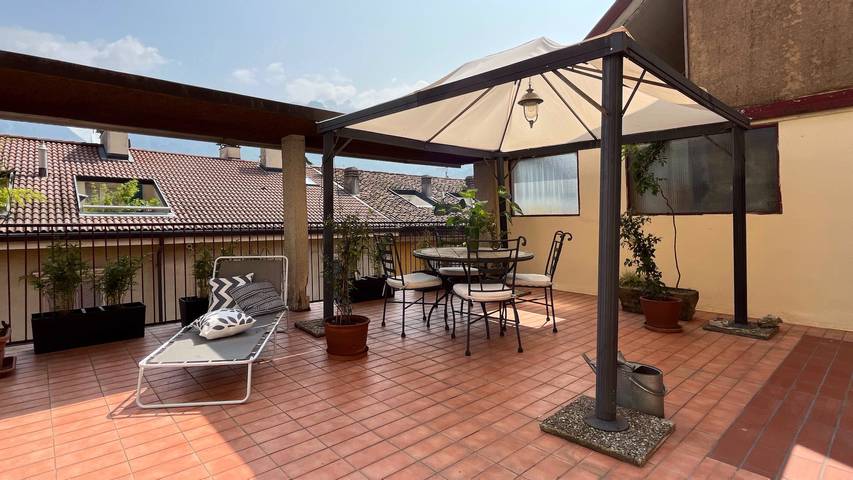 Apartamento de vacaciones para 6 personas, con balcón y jacuzzi - 1